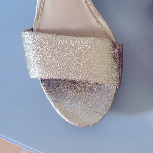 Michael Kors wedge sandals. - Picture 8 of 9